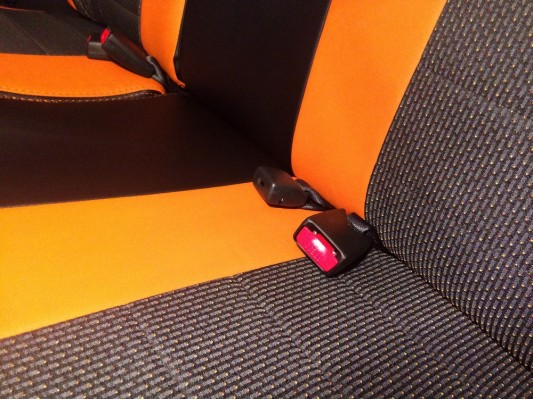 Авточехлы на Lada Kalina 2