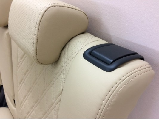 Авточехлы на Mitsubishi Outlander 3