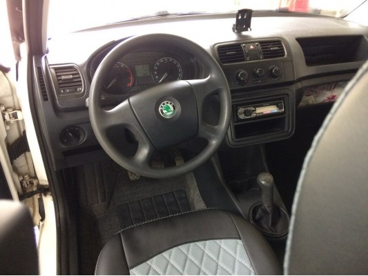 Авточехлы на Skoda Fabia